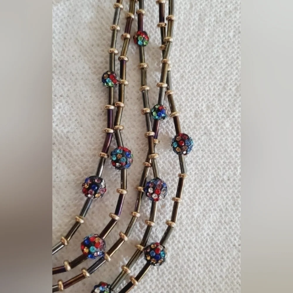 Bohemian 5 Strand Beaded Necklace. 🌴
